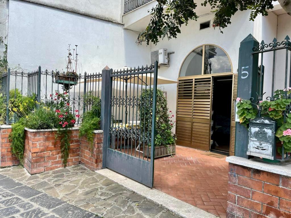 Casa Violante Apartman Vico Equense Kültér fotó